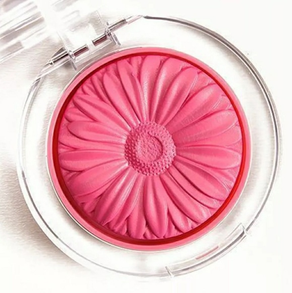 Blush - Picture 1 of 3